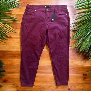 KUT from the Kloth Donna Ankle Skinny Jeans - Size 16W - Burgundy